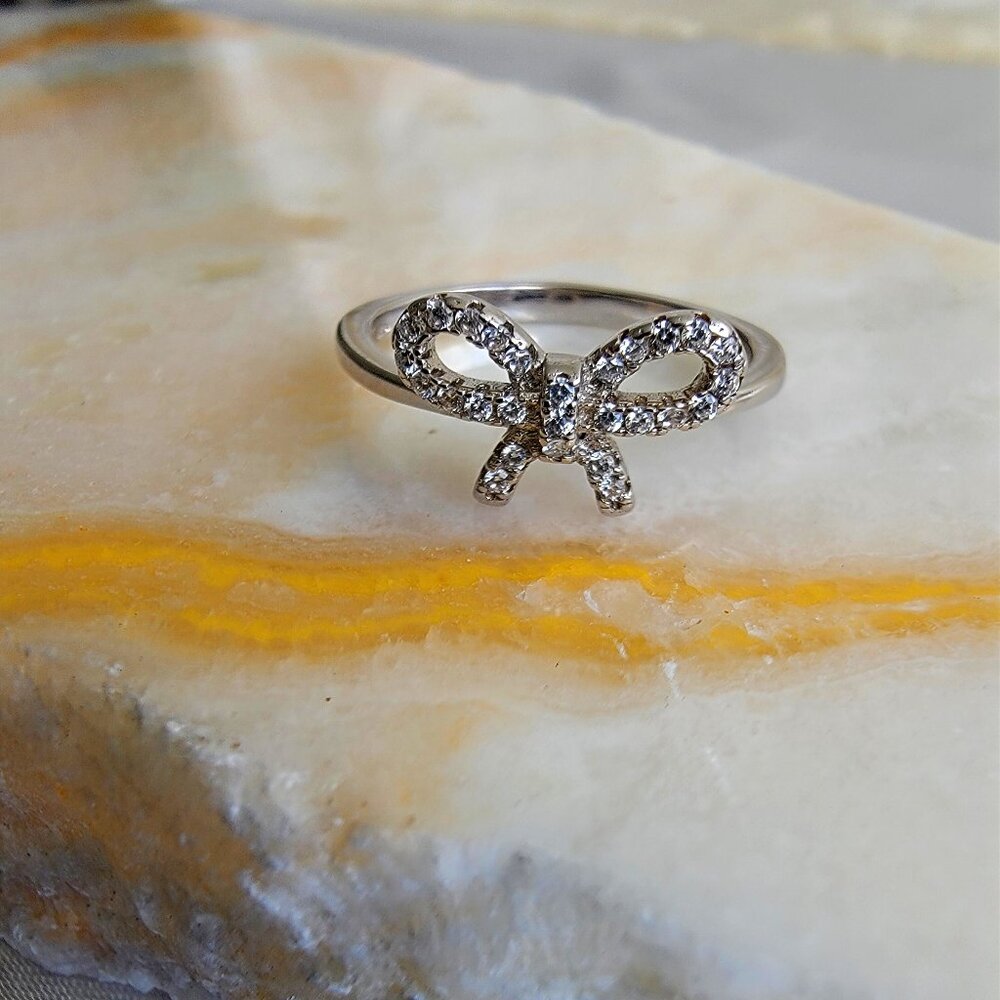 925 Sterling Silver Pavé Sparkling Bow Ring